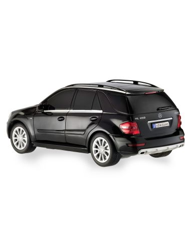 Groupon_Tasveer_813_03_Mercedes_Benz_MClass_Black