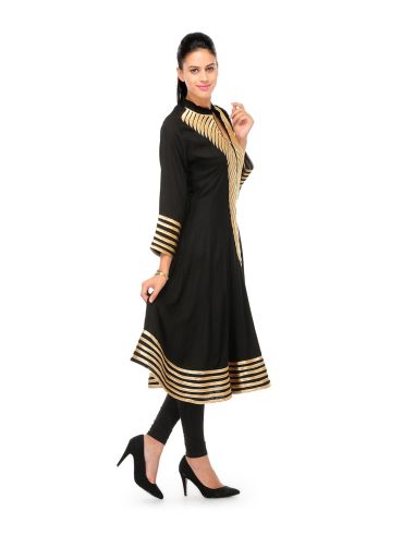 Priyanka_Tasveer_1484_01_Anarkali_Blck