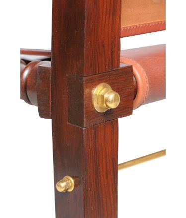 Set 04 J&R Guram Ross chair