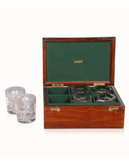 Set 08 J&R Guram Whiskey Glass Canteen
