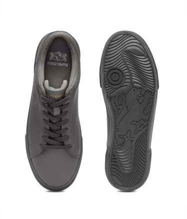 RedTape_Tasveer_A1222_10