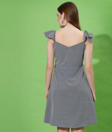 Oomph_Tasveer_A2028_09