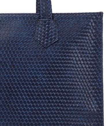 Praccessorii_Tasveer_A1509_01