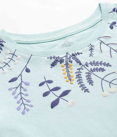 RedTape_Tasveer_A1595_45