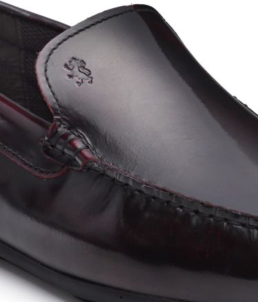 RedTape_Tasveer_A1222_02