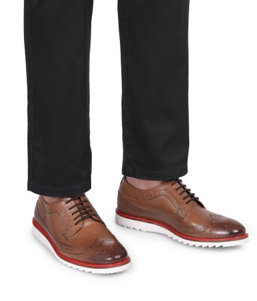 HatsOff_NobleCurve_Tasveer_A1661_04