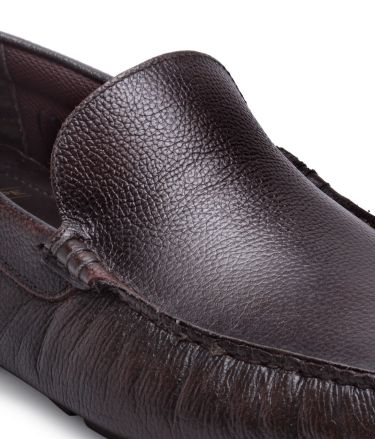 RedTape_Tasveer_A1222_04