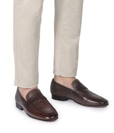 HatsOff_NobleCurve_Tasveer_A1661_05 2