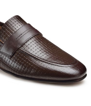 HatsOff_NobleCurve_Tasveer_A1661_05