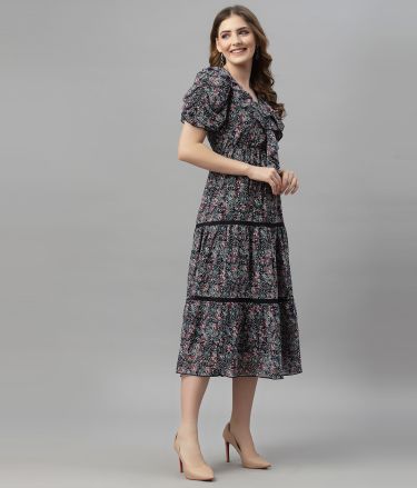 Strong&Brave_Tasveer_A2066_01