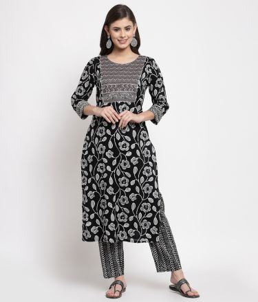 Yuris_Tasveer_A1131_08