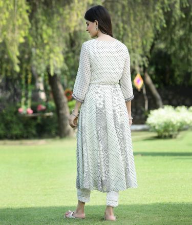 Juniper_Tasveer_A2158_47