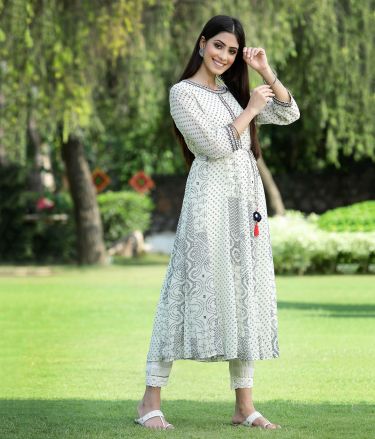 Juniper_Tasveer_A2158_47