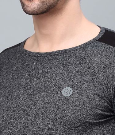 Rigo_Tasveer_A2247_05