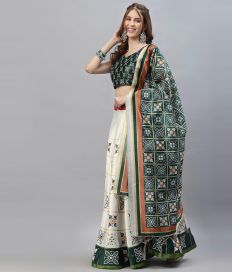 Satrani_Leemboodi_Tasveer_A1827_02 2