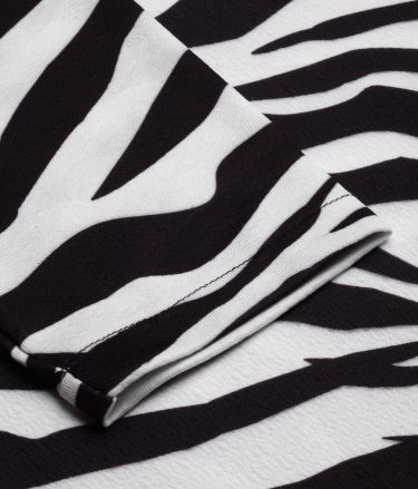 Selvia_Leemboodi_Tasveer_A1684_08