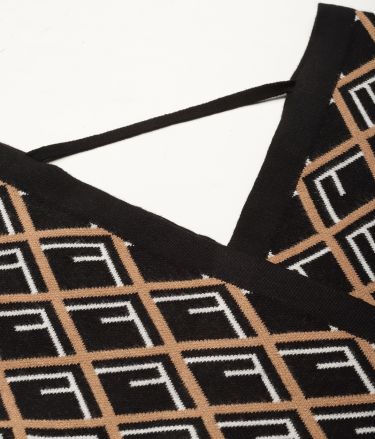 Mafadeny_Tasveer_A2162_69