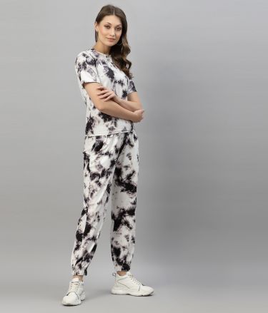 Selvia_Leemboodi_Tasveer_A1926_04