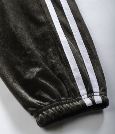 Neudis_Tasveer_A1541_06