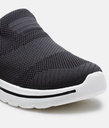 Action Shoes_Tasveer_A1904_82