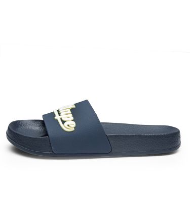 Redtape_Tasveer_A1452_03