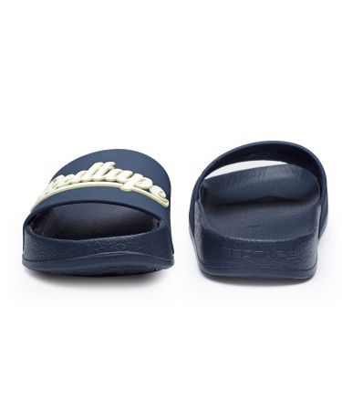 Redtape_Tasveer_A1452_03