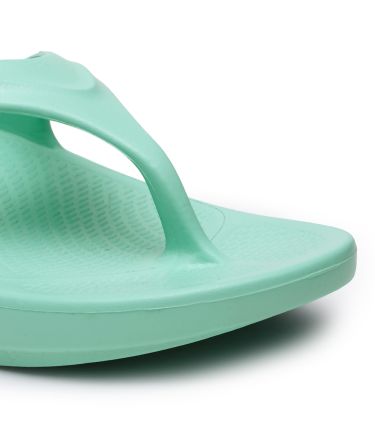 Redtape_Tasveer_A1354_04