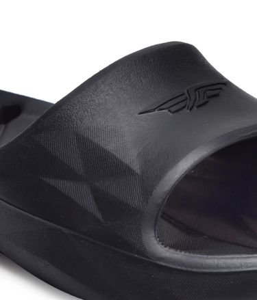 Redtape_Tasveer_A1253_01