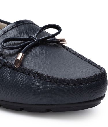 RedTape_Tasveer_A1222_07