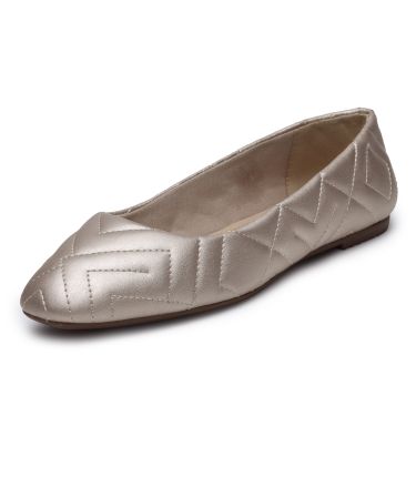 RedTape_Tasveer_A1354_01