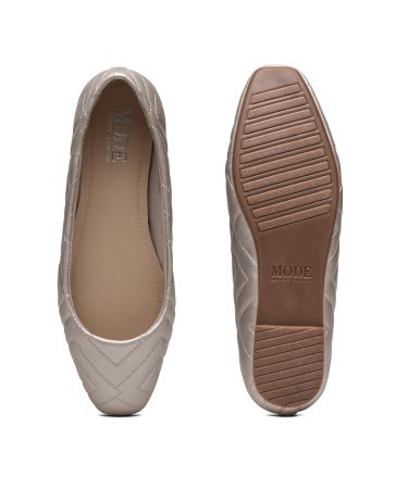 RedTape_Tasveer_A1354_01