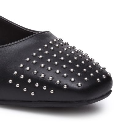 RedTape_Tasveer_A1354_02