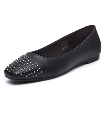 RedTape_Tasveer_A1354_02