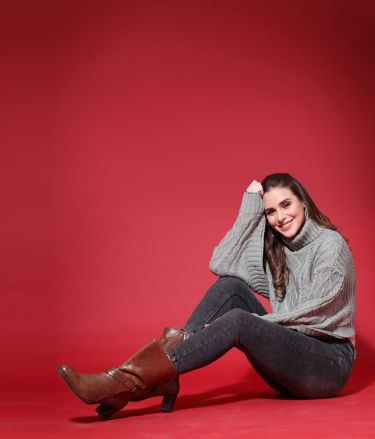 Mafadeny_Tasveer_A2162_05