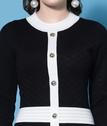 Mafadeny_Tasveer_A2212_93