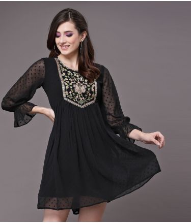 Selvia_Leemboodi_Tasveer_A2286_16