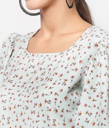 Belavine_Tasveer_A2271_21