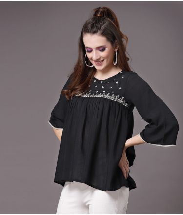 Selvia_Leemboodi_Tasveer_A2286_02