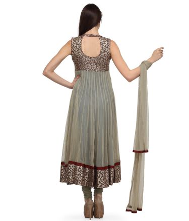 Aujjessa Tasveer_Anarkali_Golden_Work 